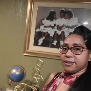 Meet your Posher, April